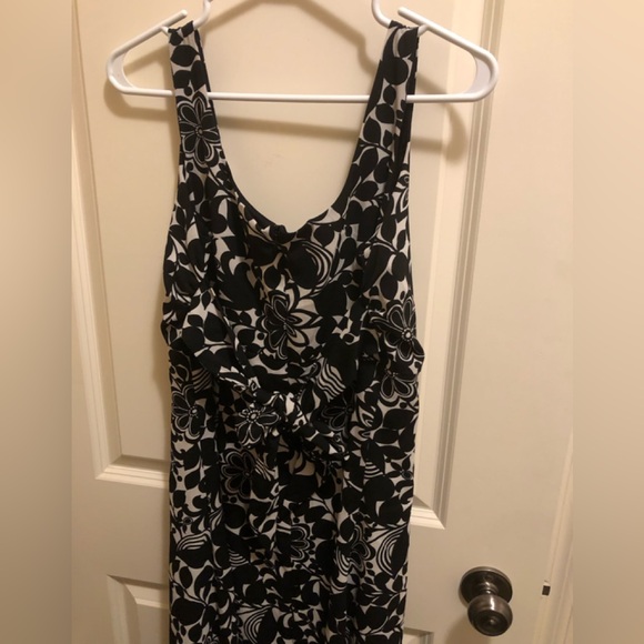 Massy Black and white dress - Picture 2 of 6